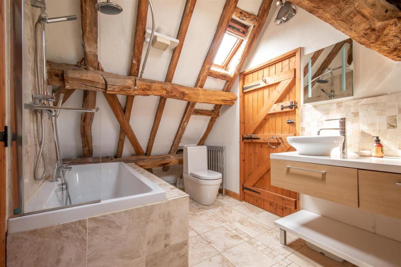 Elegant Peaceful Barn In Rural Village Setting Close To Stratford Upon Avon Eksteriør billede